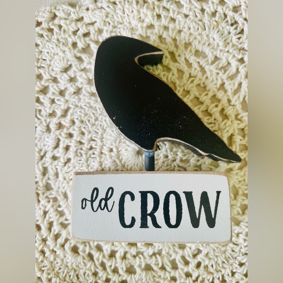 *Wooden Old Crow on Base Shelf Sitter - Picture 5 of 14